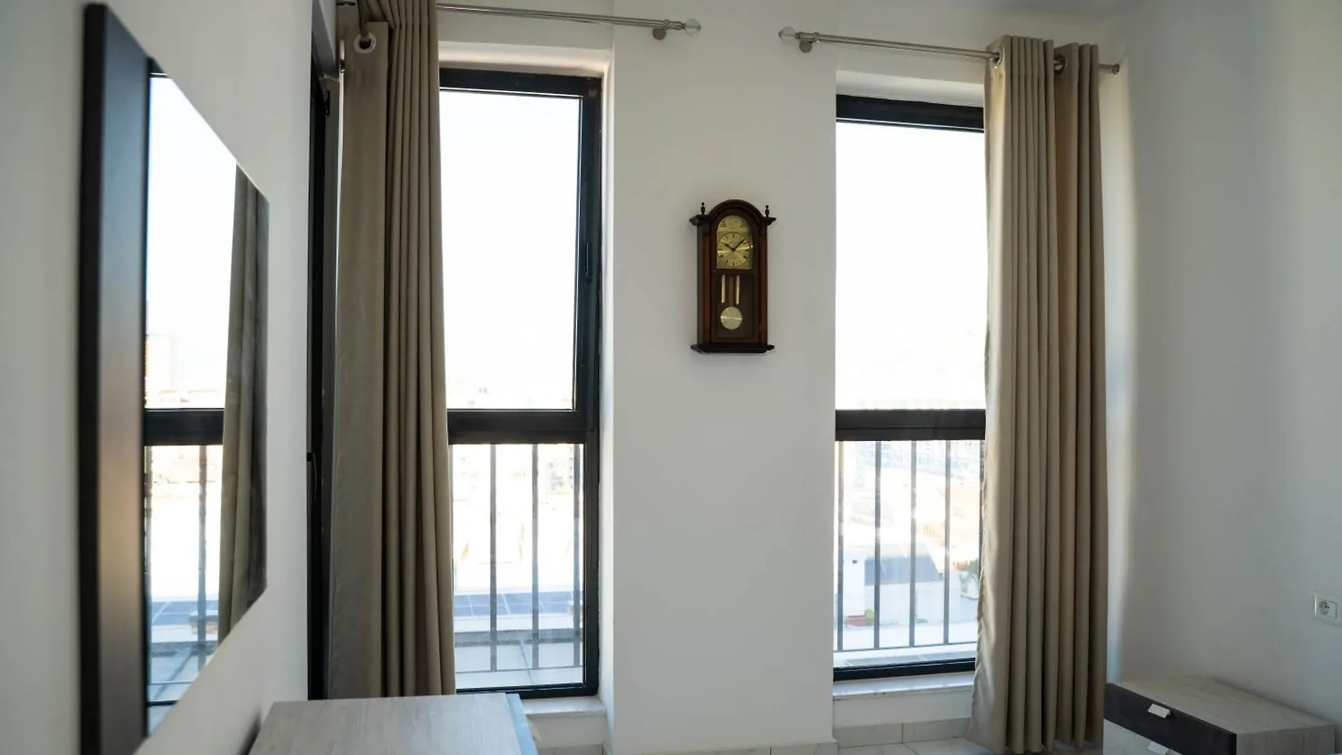 Tirana Hideaways , Breathtaking View Apartment Albania