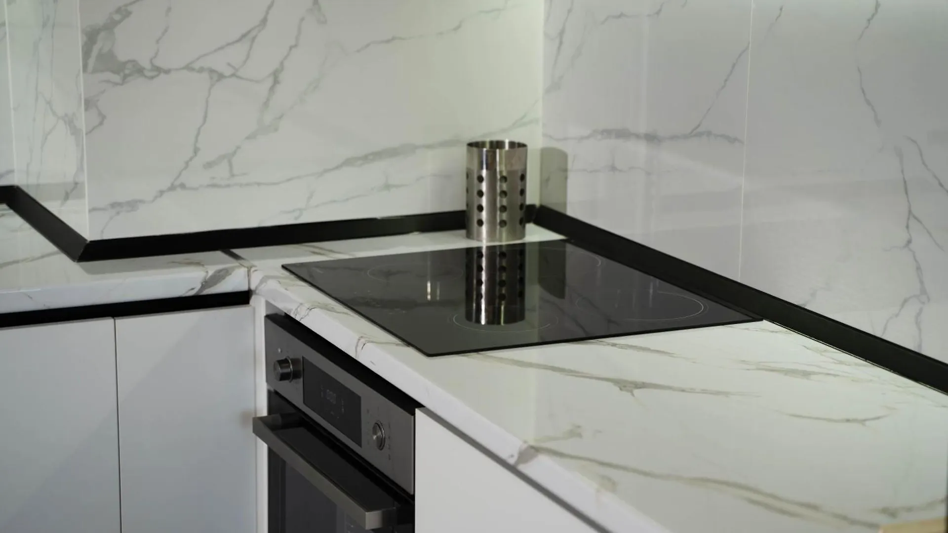 Tirana Hideaways , Breathtaking View Apartment