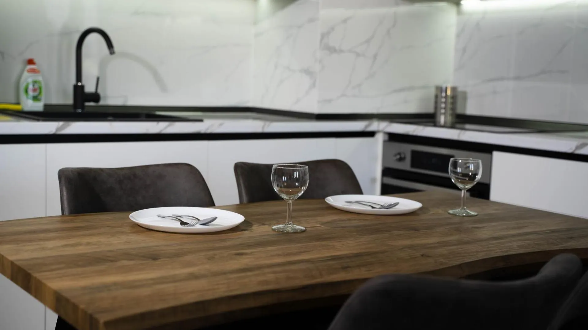 Tirana Hideaways , Breathtaking View Apartment
