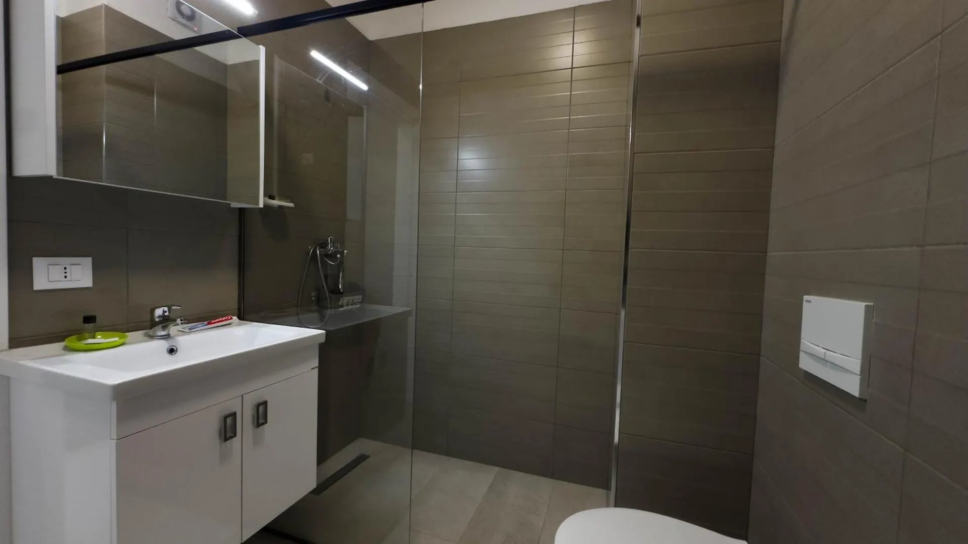 Tirana Hideaways , Breathtaking View Apartment